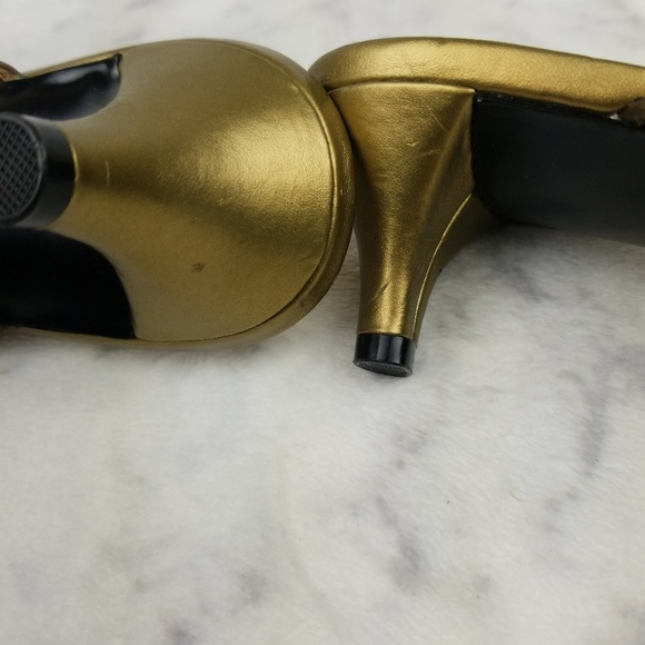 Aerosoles Kitten Heels 2 inch Gold open toe size 8 - Picture 7 of 8